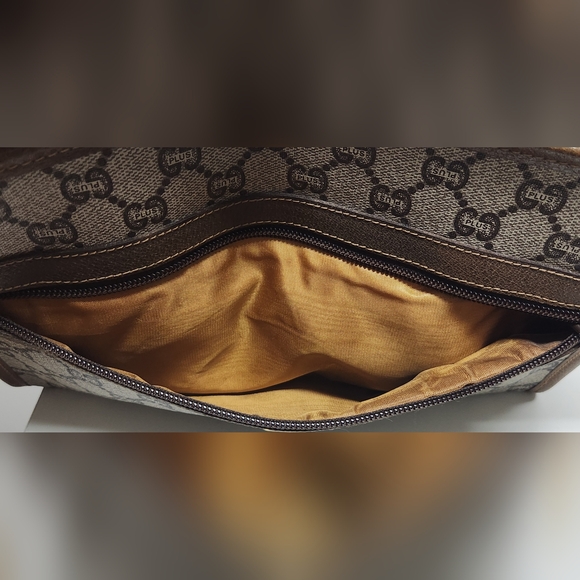 GUCCI PLUS GG Pouch with COA & DUST BAG - VINTAGE - Picture 11 of 13